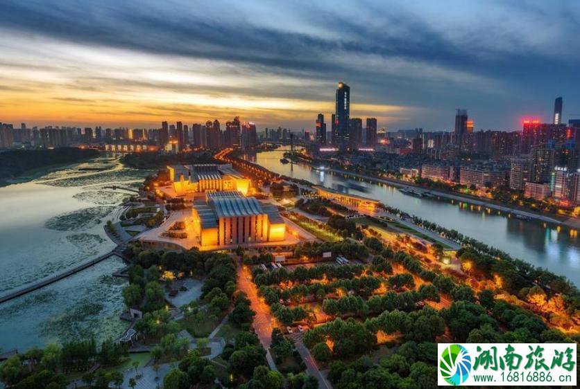 中国十大地理位置最好城市排名 中国十大地理位置最好城市排名