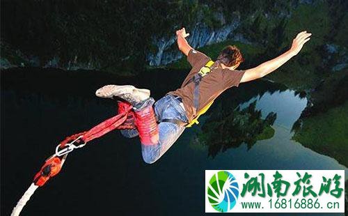 蹦极可以戴隐形眼镜吗 蹦极可以带美瞳吗 蹦极可以戴隐形眼镜吗 蹦极可以带美瞳吗