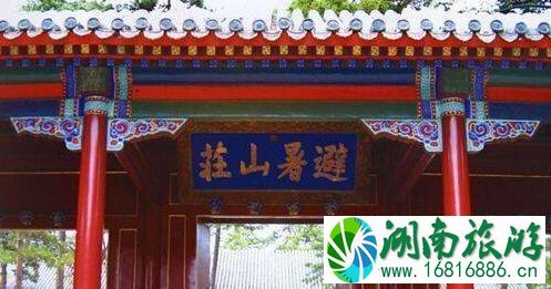 八月份适合去哪里旅游好 八月份适合去哪里旅游好