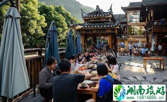 西江千户苗寨值得去吗 西江千户苗寨值好玩吗 西江千户苗寨值得去吗 西江千户苗寨值好玩吗