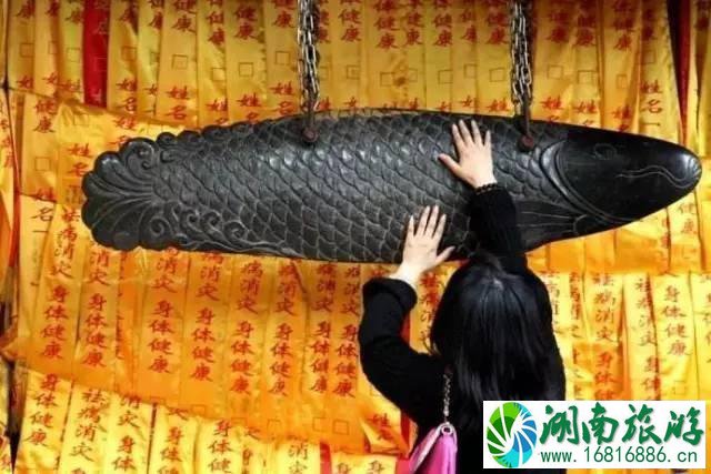 潭柘寺求什么灵 潭柘寺求什么灵