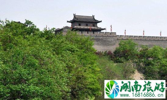 大唐芙蓉园和古城墙哪个值得去 大唐芙蓉园和古城墙哪个值得去