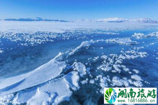 赛里木湖冰封前现冰推景象 冰推是啥冰推原理