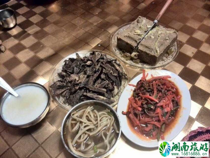 去西藏旅游有哪些特色美食推荐 去西藏旅游有哪些特色美食推荐