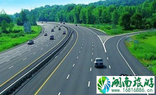 中国首条超级公路是谁建设的 中国首条超级公路是谁建设的