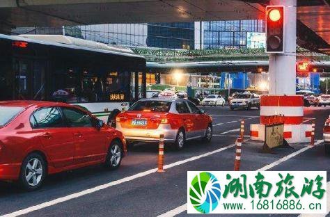 2022年8月深圳的士出租车燃油费降价了吗 2022年8月深圳的士出租车燃油费降价了吗