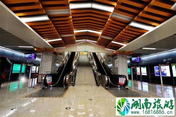 西安地铁1号线二期运行最早几点开始+出站口有哪些