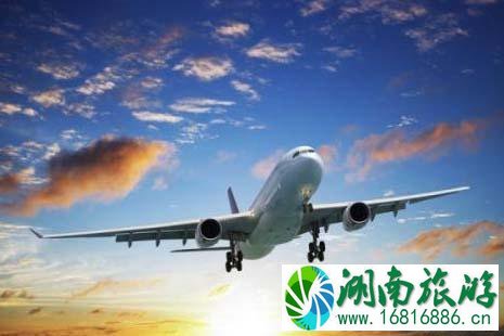 为什么大多数飞机是白色的 为什么大多数飞机是白色的