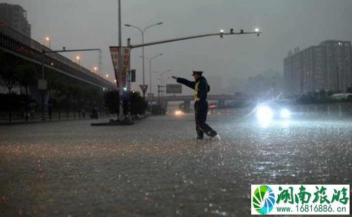 北京密云暴雨最心情况 密云公交甩站信息+积水路段 北京密云暴雨最心情况 密云公交甩站信息+积水路段