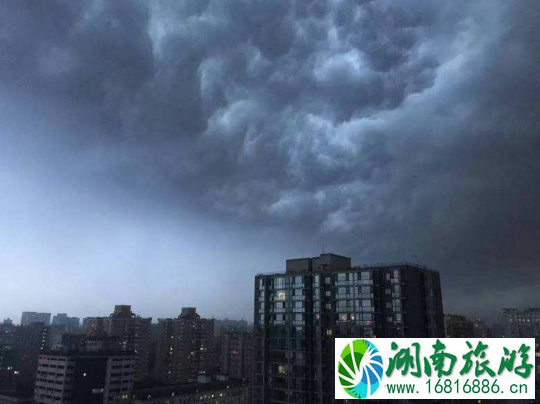 北京密云暴雨最心情况 密云公交甩站信息+积水路段 北京密云暴雨最心情况 密云公交甩站信息+积水路段