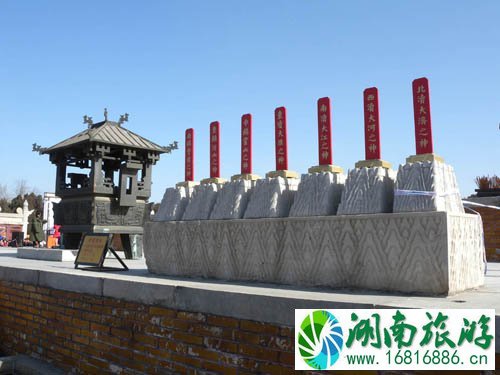 逛北京游 老年人自得其乐