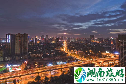 在成都市区玩住在哪里比较方便 在成都市区玩住在哪里比较方便