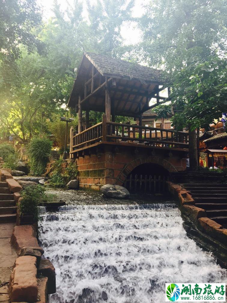 大学毕业去四川旅游有哪些好玩的地方 大学毕业去四川旅游有哪些好玩的地方