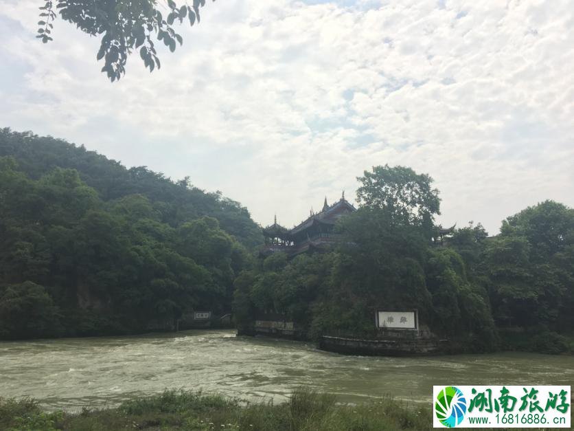 大学毕业去四川旅游有哪些好玩的地方 大学毕业去四川旅游有哪些好玩的地方
