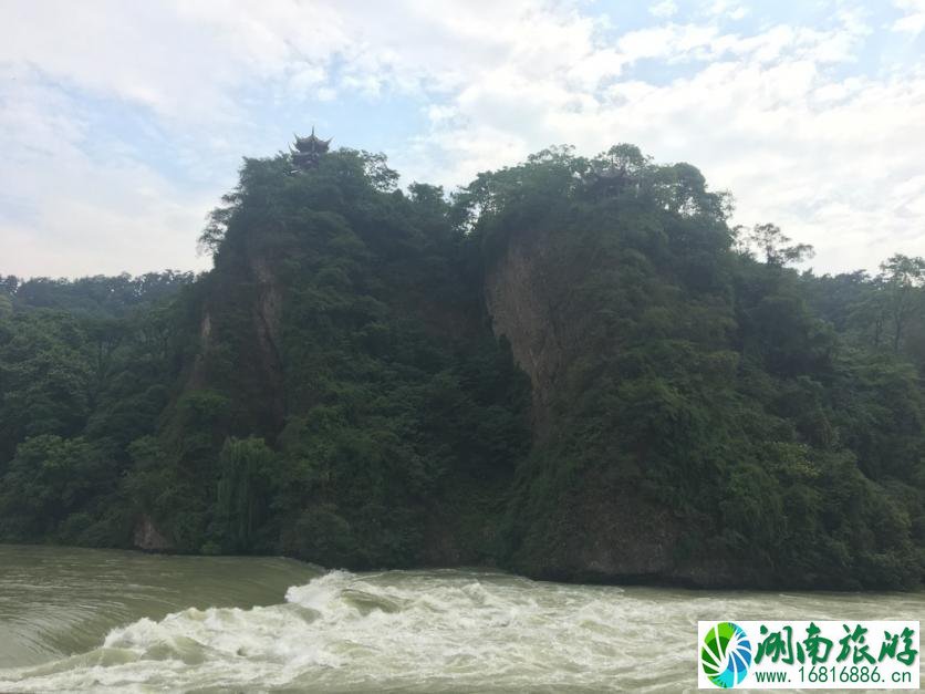 大学毕业去四川旅游有哪些好玩的地方 大学毕业去四川旅游有哪些好玩的地方
